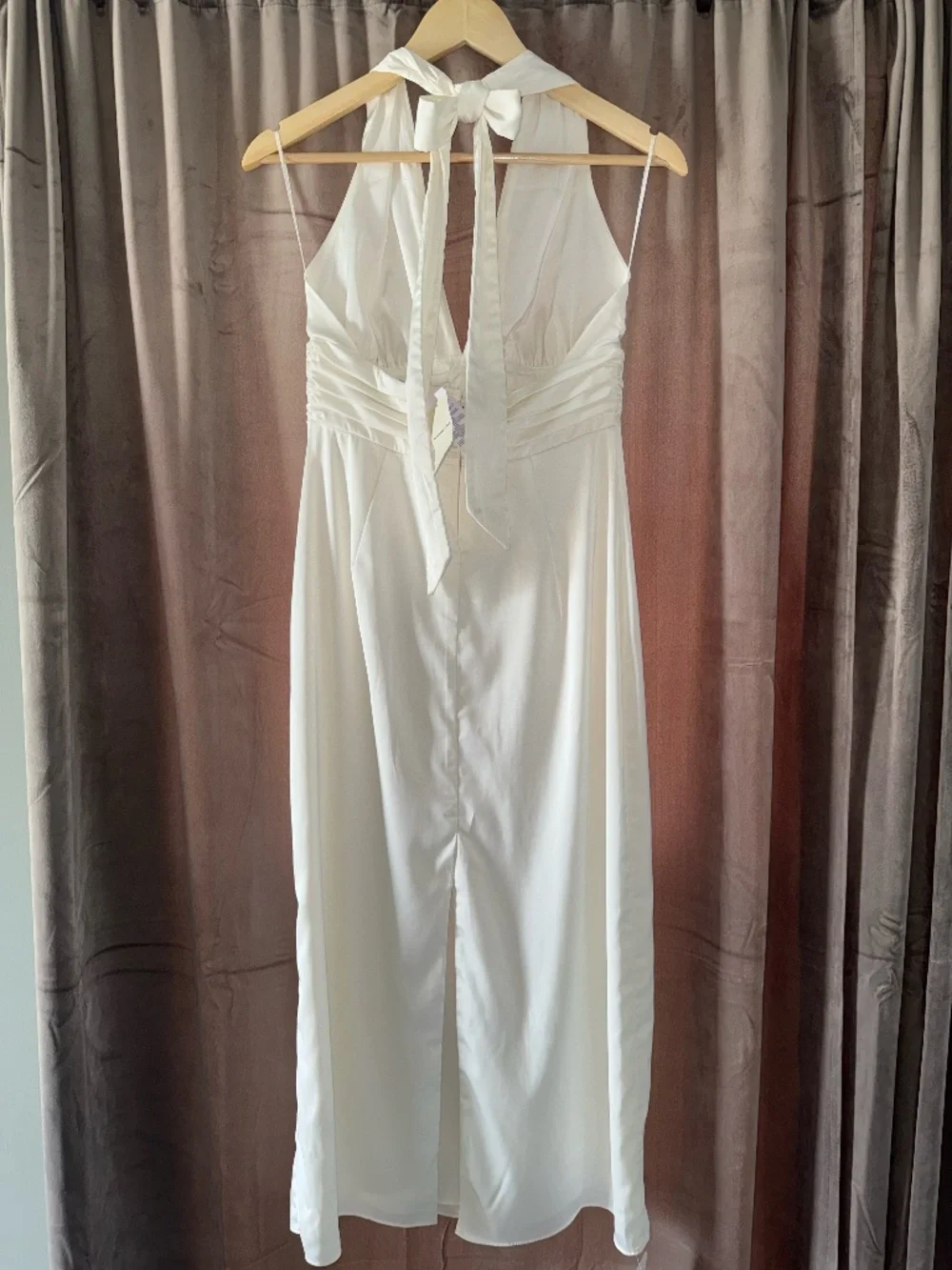 Abercrombie & Fitch Bridal Plunge Rosette Column Halter Maxi Dress